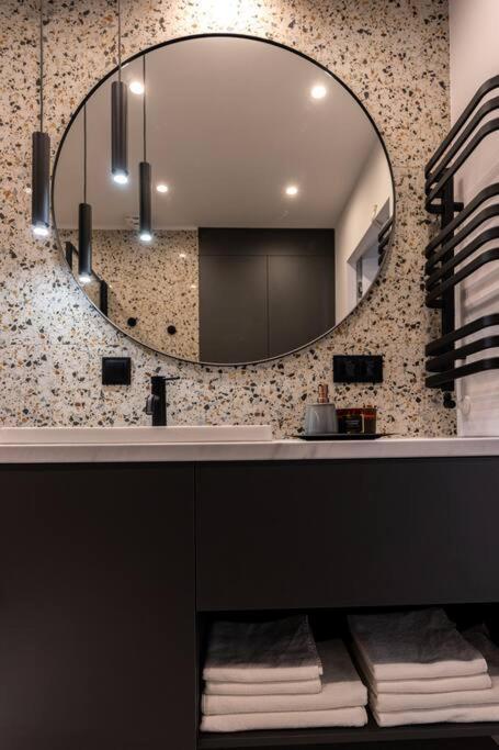 Apartament Na Grabiszynskiej วรอตซวาฟ ภายนอก รูปภาพ